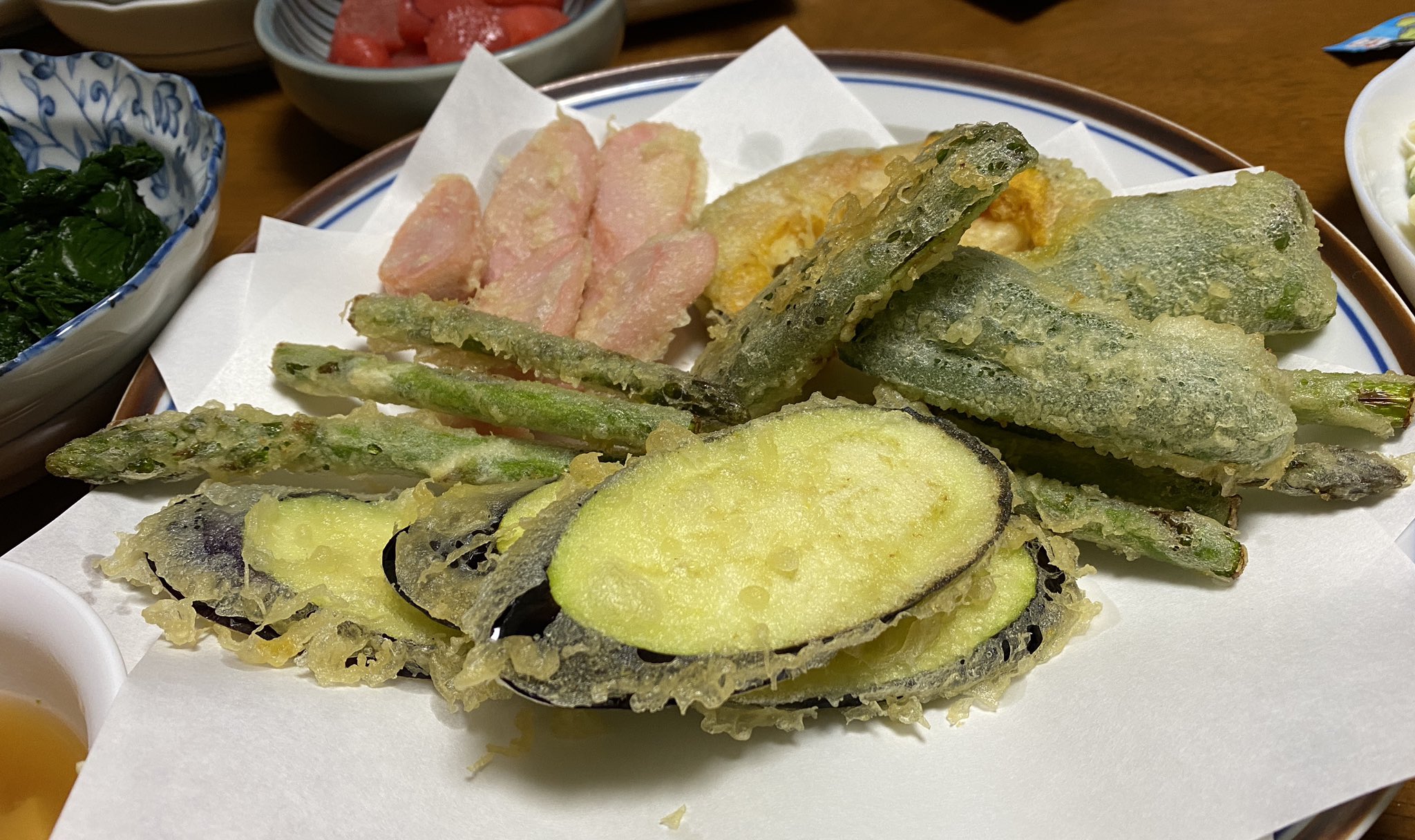内科医たくゆきじ 本日の夜は天ぷらです 天ぷらの本体はナス 天ぷらの本体はナス 天ぷらの本体はナス T Co Gjub54nnce Twitter