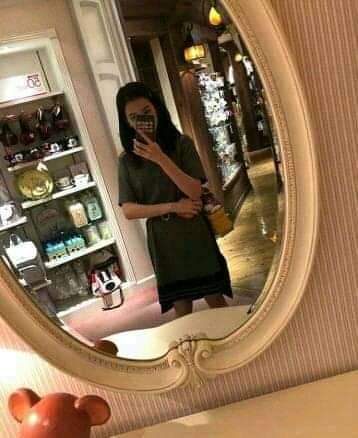 jisoo's mirror selfies. Yass girlJISOO BEST GIRLJISOO BEST GIRLJISOO BEST GIRL (c)