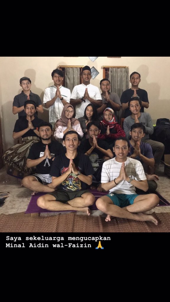 morningstarrp's tweet photo. Mon maap lahir bathin #EidMubarak https://t.co/PFYEtP6IDP