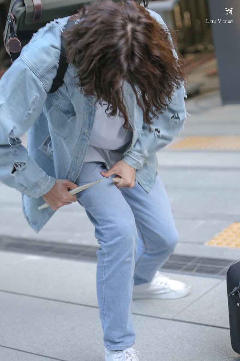 LETSVICTORY's tweet photo. 200523 YA!너두 퇴근 HQ
구독좌만의 스페셜 팬서비스: 현장에서 스틱 분지름
#드럼좌 #빅터 https://t.co/rMIZ58IuQP