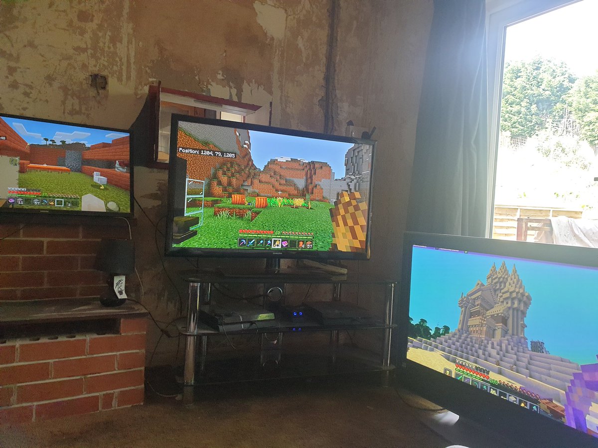 EyelessJoshie tweet media