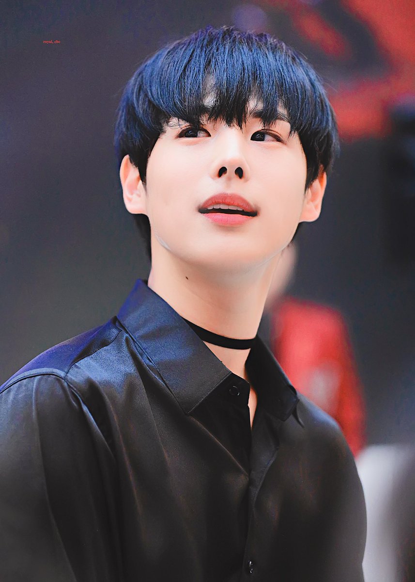 royalcbc's tweet photo. 180304 

the stars in your eyes,

#최병찬 #병찬 #BYUNGCHAN
#빅톤 #VICTON https://t.co/mdbNXIVuvv