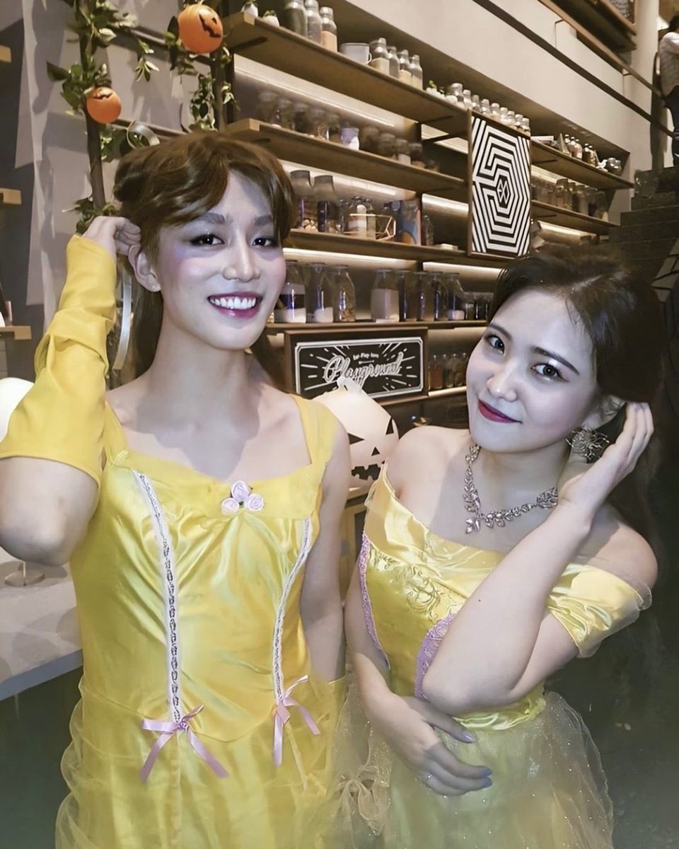 This Halloween mishap + Yeri going on Enana and saying Taeil looked prettier than her