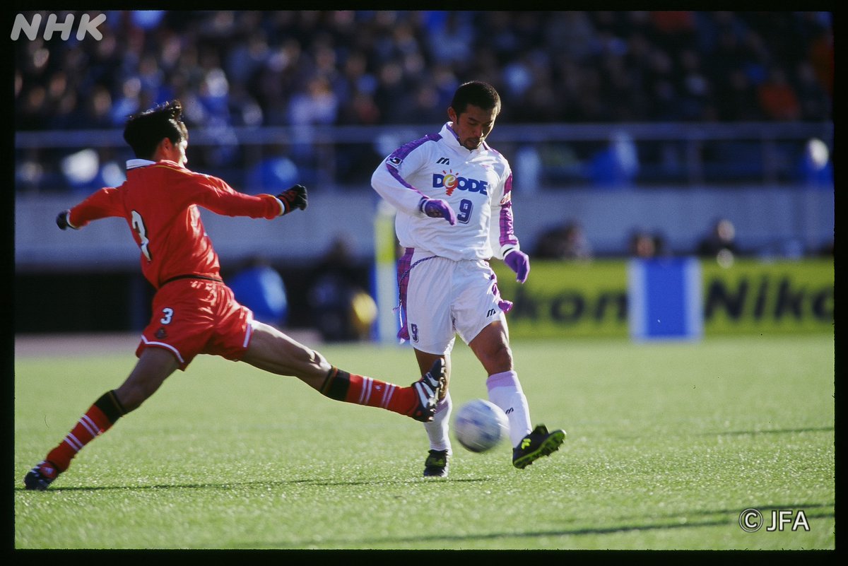 Nhkサッカー در توییتر 妖精 ストイコビッチ 魅せる 第79回 天皇杯 決勝 名古屋 広島 後半26分 サンフレッチェ Out 高橋泰 In 山口敏弘 山口敏はjリーグ元年から ガンバ大阪 で活躍 京都 を経て広島に加入 スポーツ名勝負 Bs1 で放送中