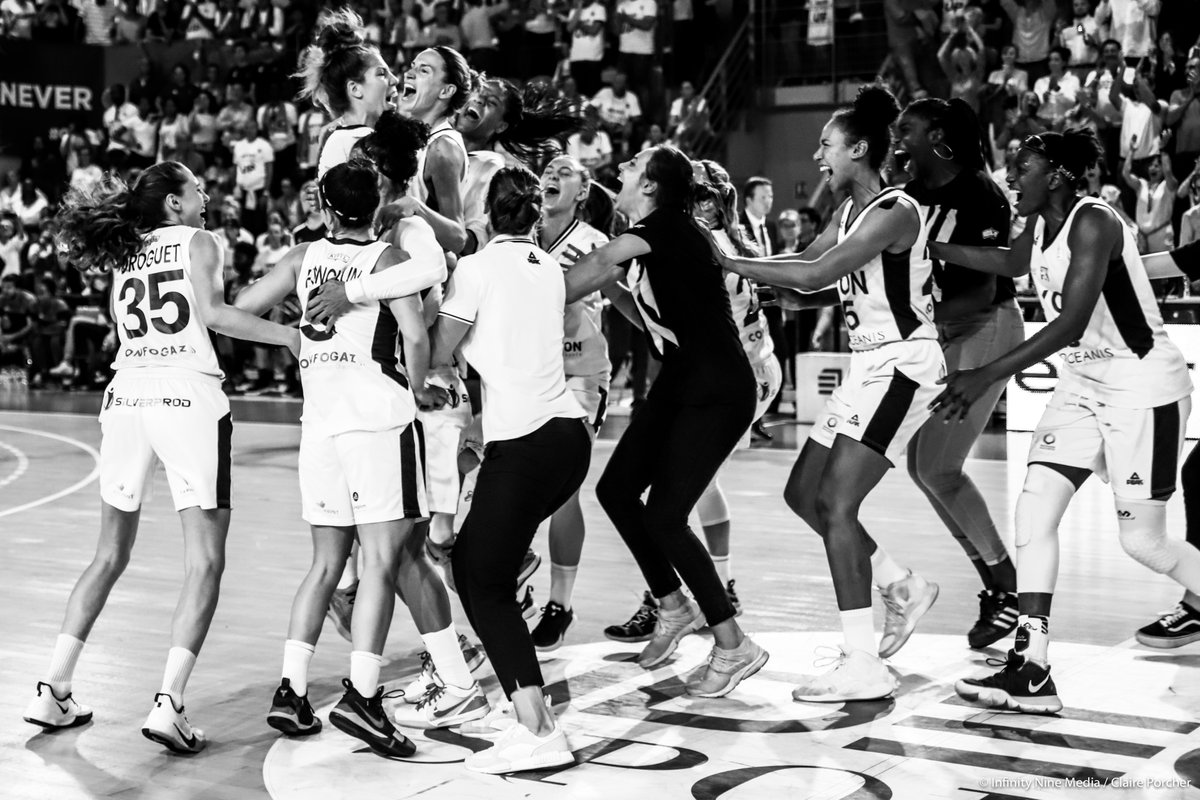 ASVEL_Feminin's tweet photo. 🎂 1 an 
#ASVElles https://t.co/QJIw0gYv6O