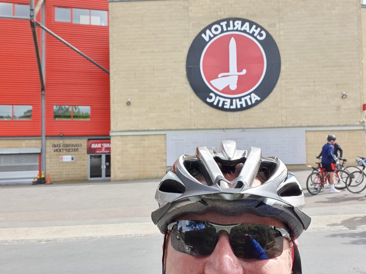 A long term supporter of #hcpt115 Barry, is cycling around 12 London footie clubs, 65 miles! He is raising money for <a href="/OaklandsSLS/">Oaklands School</a>  a school for children with special needs and one that we 💙. If you can spare any £ please donate uk.virginmoneygiving.com/Barrycycleslon…