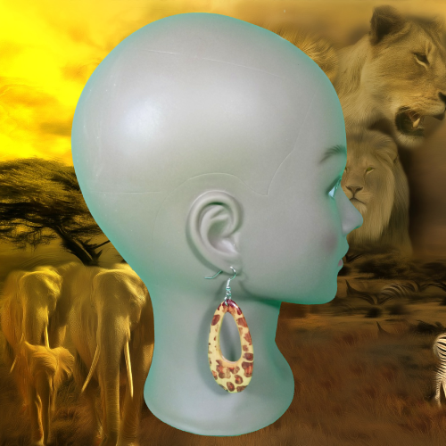 Kemetic_ENT's tweet photo. Giraffe Print Wood Drop #Earrings dangle a fierce 3" inches from the ear on nickle free alloy hook and have a #giraffe print painted on them.

https://t.co/tjjZIMnJ3p https://t.co/PePe1EEfO1