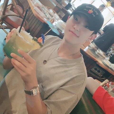 random food dates with a kwon soonyoung? SOBS