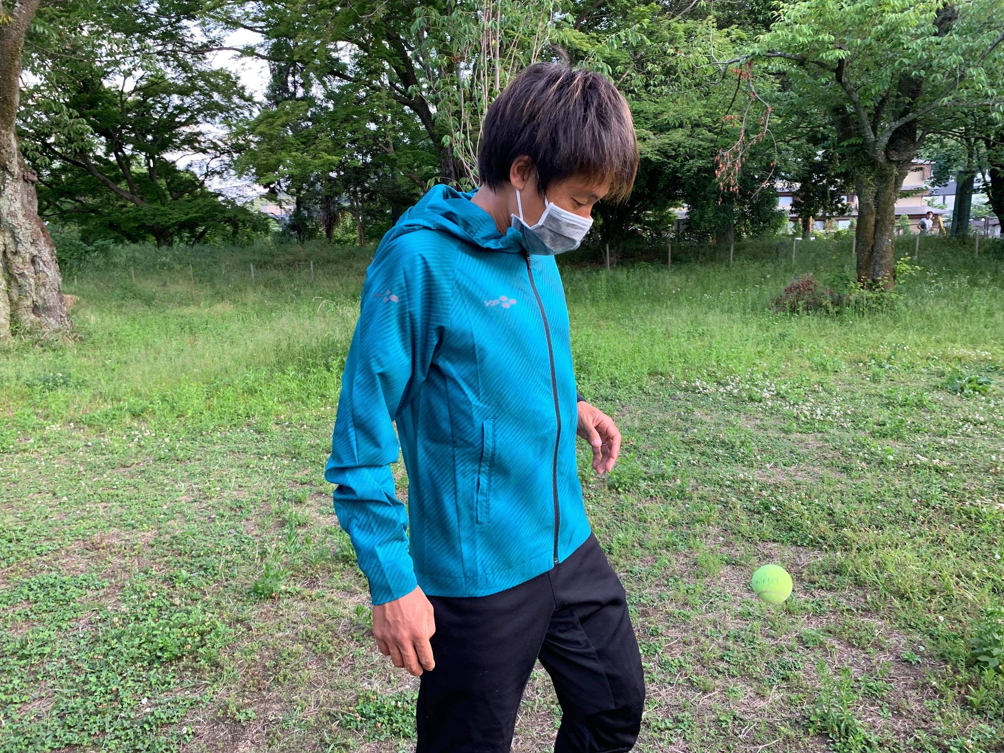 内田 昂輔 Kosuke Yamazaki Uchida エグゼフさんから新作届きました ありがとうございます Xf Japan さっそく着てテニスボールリフティング最高記録更新 10回 エグゼフ Xf 新作 テニスボールリフティング 遊び T Co Iziusngcxd