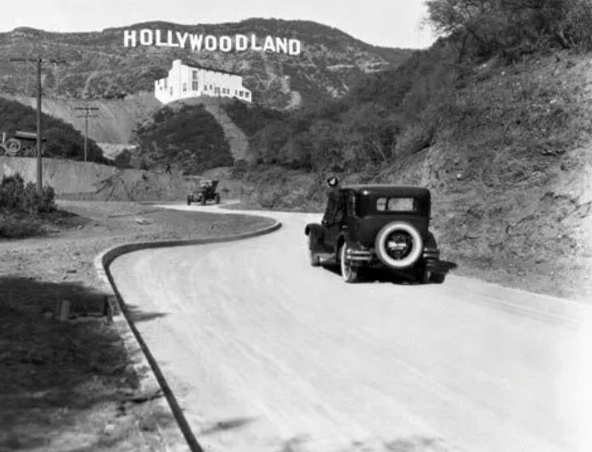 4000 light bulbs were put on the sign and timed to blink so that the words “HOLLY" “WOOD” and “LAND” each lit up consecutively, followed by the entire word. This was not considered tacky but progressive and modern. #Hollywood  #LosAngeles  #California