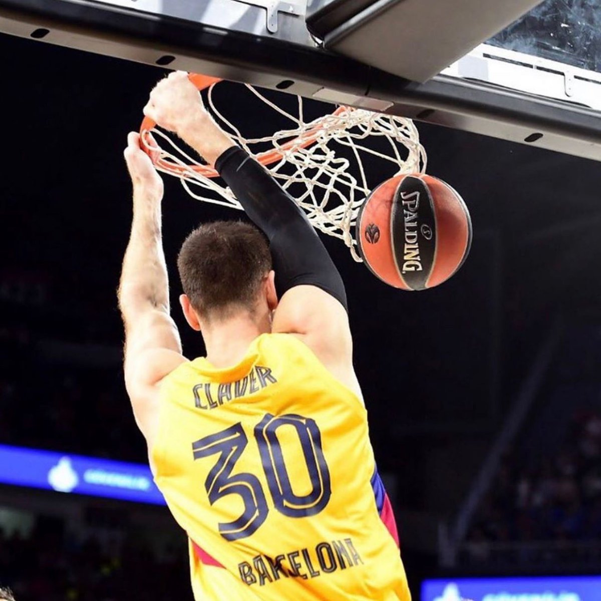 Spalding España tweet media