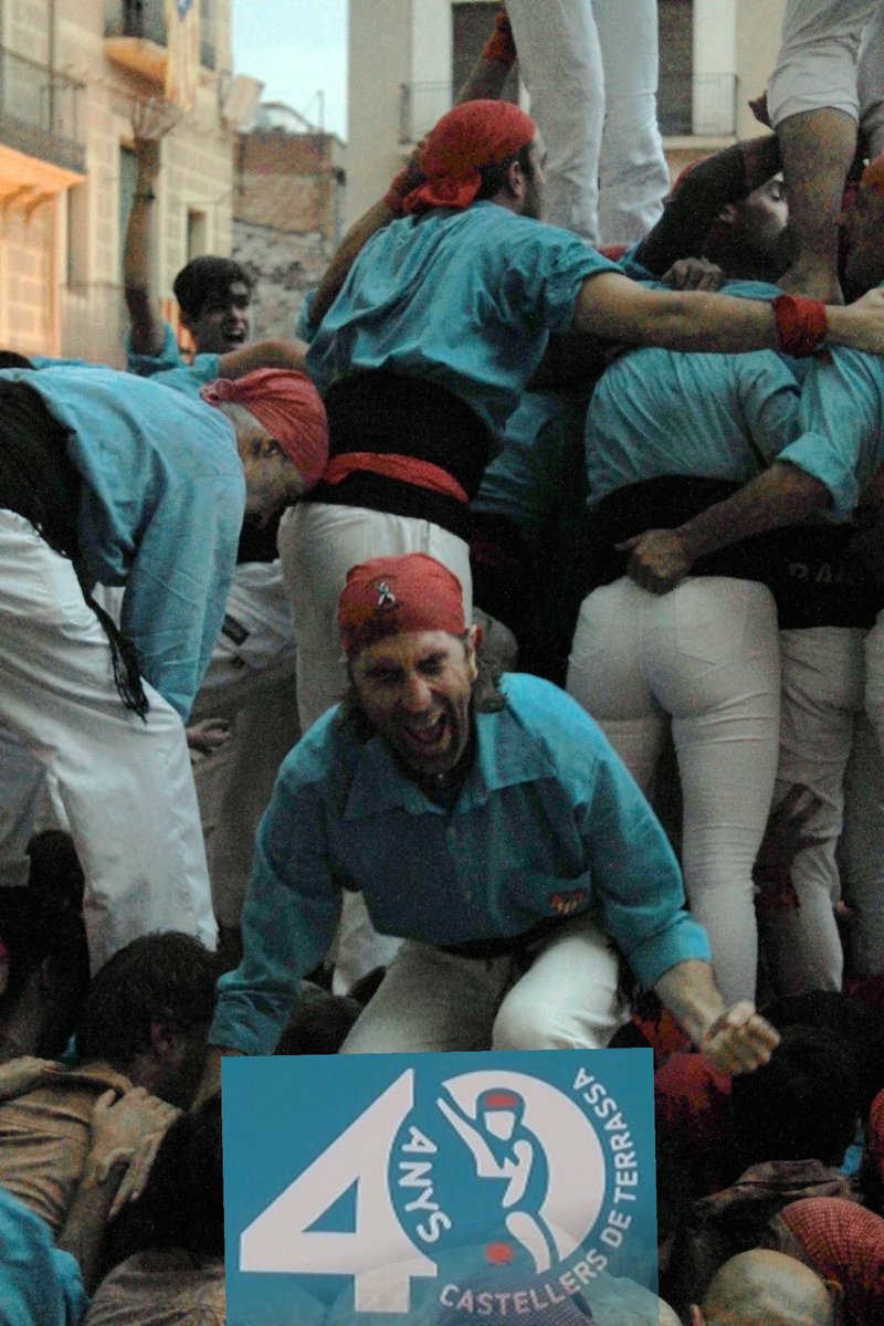 Capablanca1714's tweet photo. @CDTerrassa 40 anys fent castells...fent cultura...fent ciutat...fent país!Amb orgull...ilusió...persistència...!Gracies a tots/es els/les q al llarg d’aquest temps heu format part d’aquest gran sentiment... #somcdt #hitornarem #sangturquesa #castellers #terrassa #40anysturquesa https://t.co/yDwGWThBuD