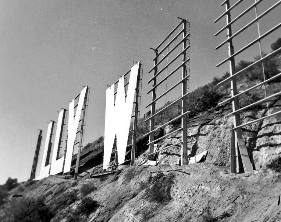 Billboards were always used to promote real estate developments, but Hollywoodland's sign was designed to outshine all of them.The letters were constructed out of chicken wire, telephone poles & sheet metal 50 feet high & 30 feet wide in July 1923. #Hollywood  #LosAngeles