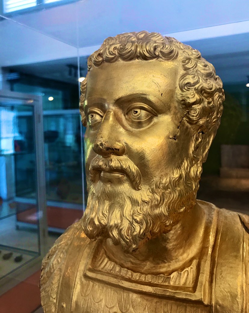 The pearl of the Komotini Archaeological Museum, this almost-life-size hammered gold bust depicts the emperor Septimius Severus in military regalia. One of the best preserved imperial portraits in precious metal, it was probably installed on a standard as mobile imperial cult!