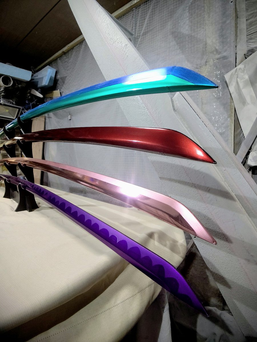 rarerarerare's tweet image. 実物大空想武器屋レアワークス

「おいおい、そんな装備で出かける気かい？。悪いことは言わねぇ。ここで装備していきな」

大剣から長大刀まで
貴方のそばに迫力ある空想武器を

◆◆販売中◆◆
rareworks.booth.pm

◆製品紹介
bit.ly/3geMoNL

◆大剣体験
bit.ly/3bXc9yA