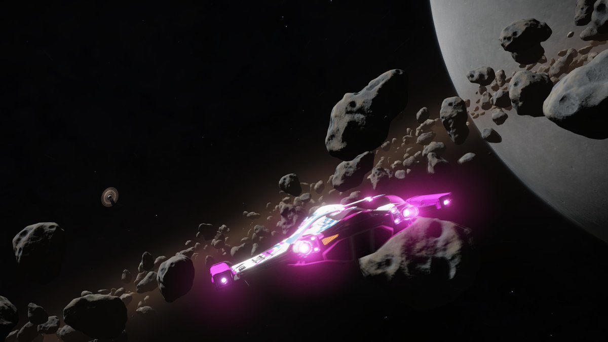 Cmdr_Soantii's tweet photo. No #RingSlalom here. No gaps. #LangWayToBeagle #FatherhoodWing #EliteDangerous #PS4share https://t.co/gKZFMU4v80
