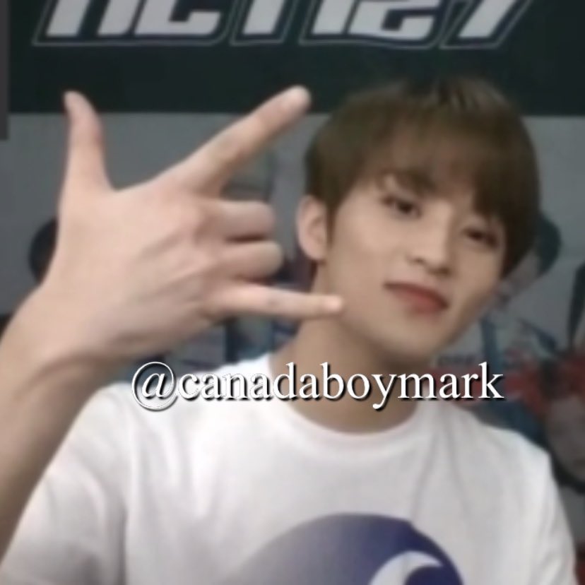 200523 Video Call Event  #MARKOP showed Mark his photocard where he has the highlight hair from Kick It and told him they are going to try follow it. Mark said "Ah~ highlight" and did that cute gesture..