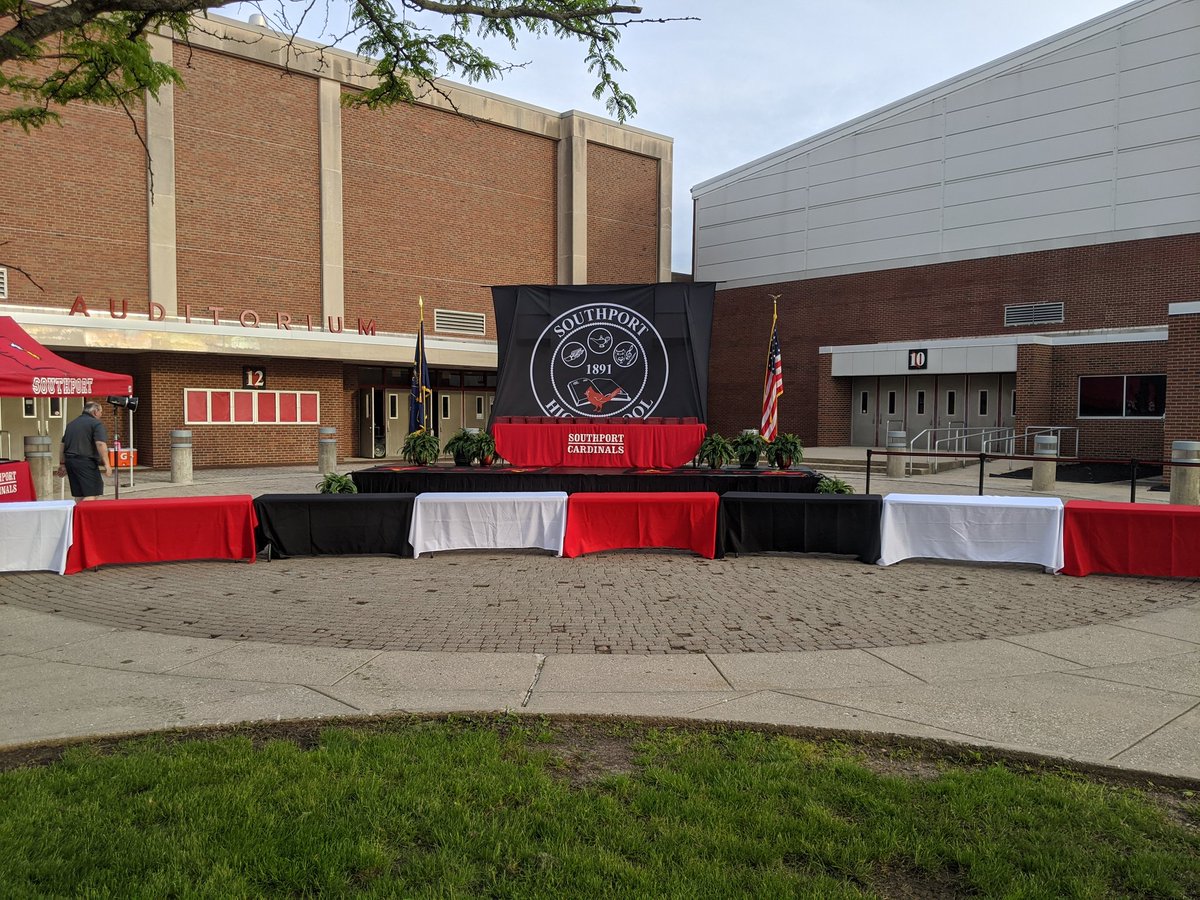 Set up and ready for our seniors to come throughout the day! #BeACardinal #FlyAsOne