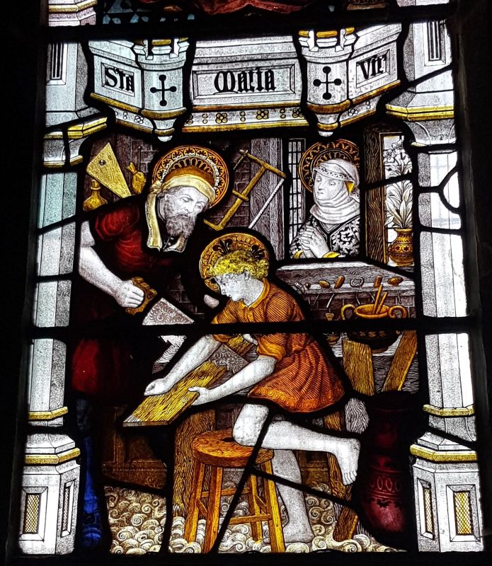 The Tinling family is represented again in a  #stainedglass window designed by J D Sedding, 1878. This time to Catherine Maria Tinling, the Canon's wife, and Sedding's mother-in-law. Glass made Kempe, inspired by  #PreRaphaelite sensibility.  @BSMGP  @NellytheWillow