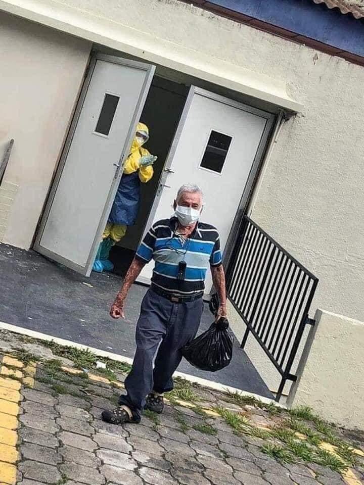 PampichiNews's tweet image. LA BUENA NOTICIA DEL DIA💪😊
Después de 16 dias este Señorón de 62 años vencio al Covid-19 👏🏼👏🏼👏🏼p