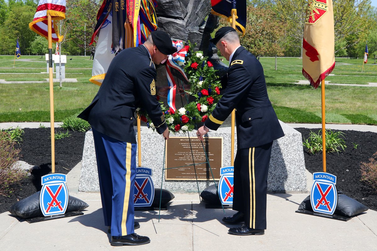 10MTNDIV's tweet photo. The 10th MTN DIV and Ft. Drum’s annual Memorial Day Ceremony was observed May 21, 2020, to honor and remember the Soldiers who gave their lives in defense of the values, liberties, and freedoms we cherish in the United States today. A Wreath was laid by BG Funck and CSM Terenas. https://t.co/dAWA8Bzzd1
