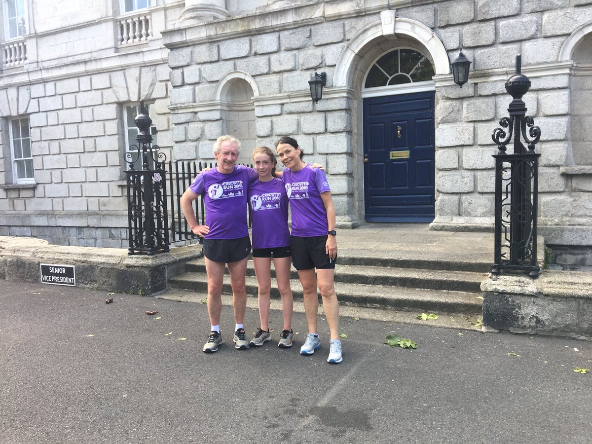 cillianmacd's tweet photo. #calcuttarun2020 Calcutta Run today at BlackhallPlace! Slightly less than the expected 1,200 turned up! Looking forward to 24th October. https://t.co/p7Rscya5cS