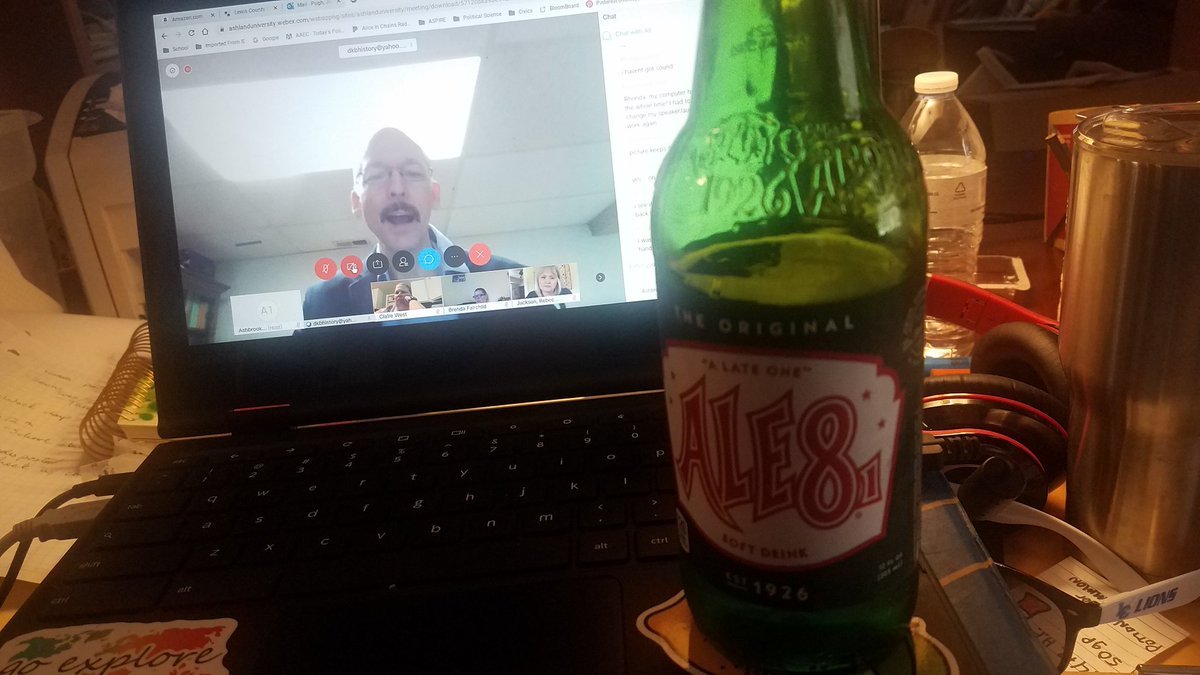 MsPughLCHS's tweet photo. Embracing geekdom with TAH. Powered by @Ale8One . #kedc @AspireKy @KEDC1 https://t.co/JonDw1uakT