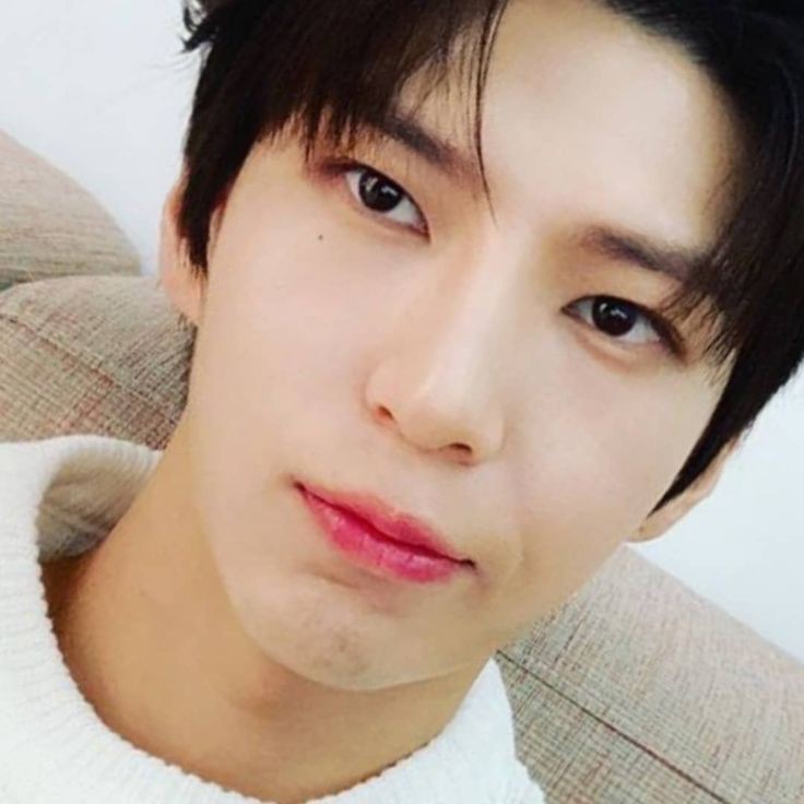 Second, our grandpa Leo. At this we all know you as such a chic hyung, scary hyung now you're such a baby But i know you're one of the strongest Keep healthy in military Eat well, sleep wellWe will wait you till u comeback  #VIXX8THANNIVERSARY  #HAPPYVIXXDAY #VIXX