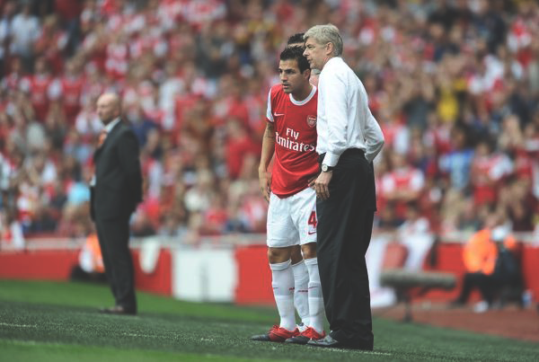 Cesc Fàbregas: "Arsène Wenger is the best coach for young players. I cannot see anyone better than him. He gives opportunities, he teaches you. He never shakes under pressure and that’s not easy. He has this ability. I love the way he understands football." [locker room, FIVE yt]