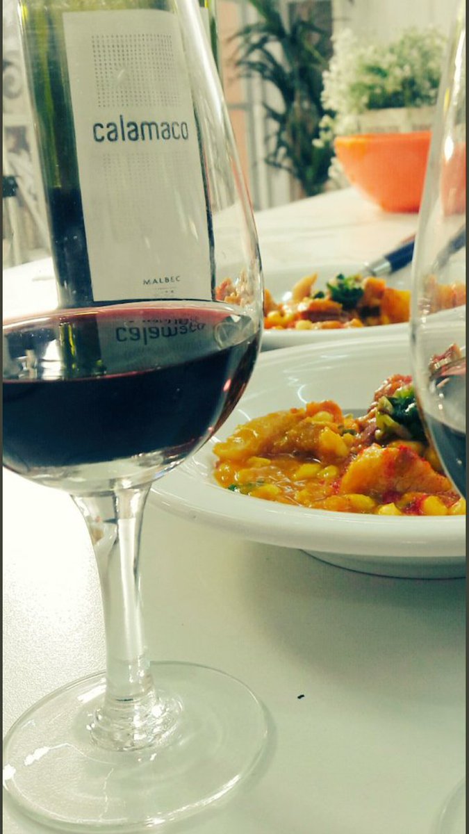 BodegaCalamaco's tweet photo. Se viene el #25deMayo
#Locro y que no falte el Vino! https://t.co/qINQOlDuzR