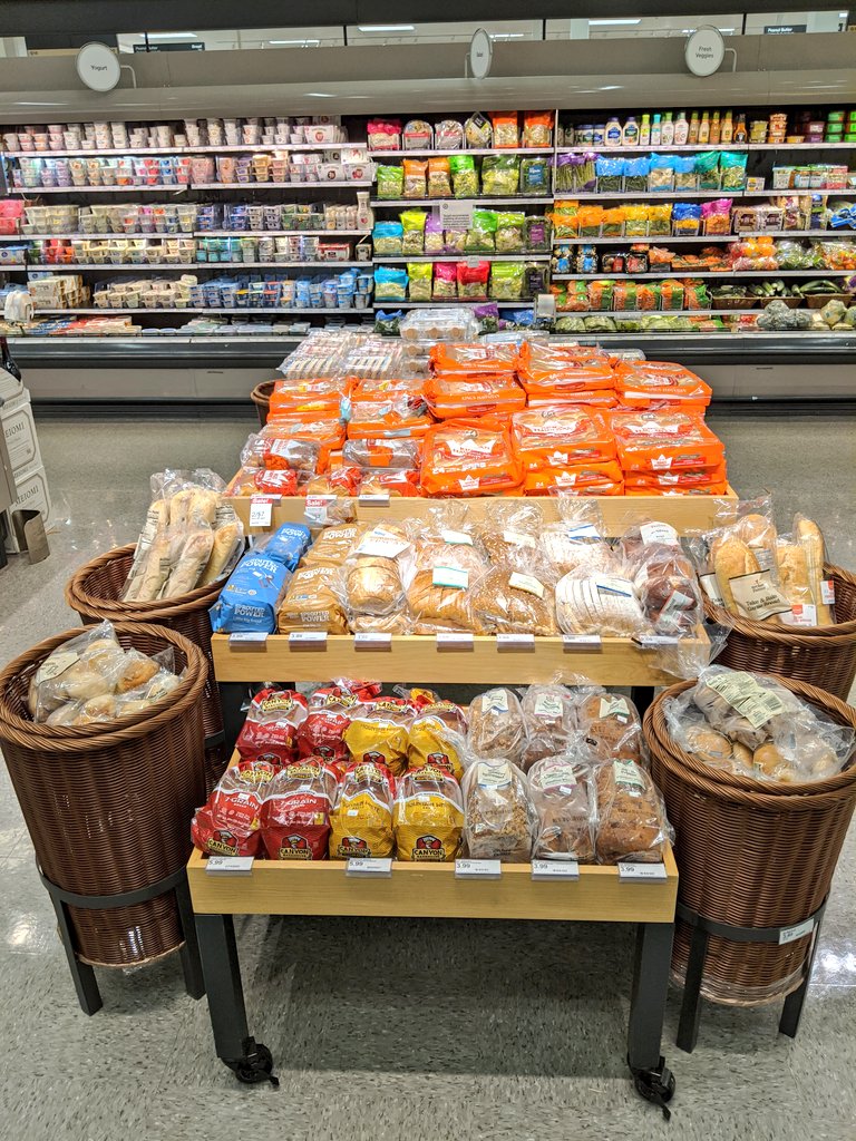 Fresh, full and ready to roll! 🍔🌭🥩🍓🍒🍪🇺🇲🦅👍 #t1286 #hoorayforholidays #fillthefloor #freshandfull @T1286V <a href="/veramay11/">April Bengert</a> <a href="/jamaal_edwards/">Jamaal Edwards</a> <a href="/FBDir_Mbanks/">Maceo Banks</a>