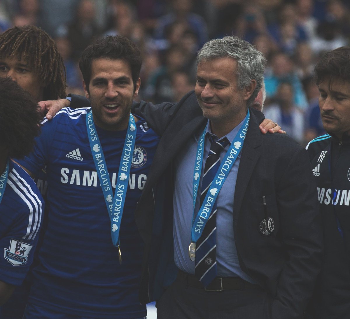 Cesc Fàbregas: "And José, José is the coach that tactically he’s got one system but he works on that system very well. Very well because he’s got the specific players for the right system. He’s a great coach for great players. He stimulates you." [locker room, FIVE yt]