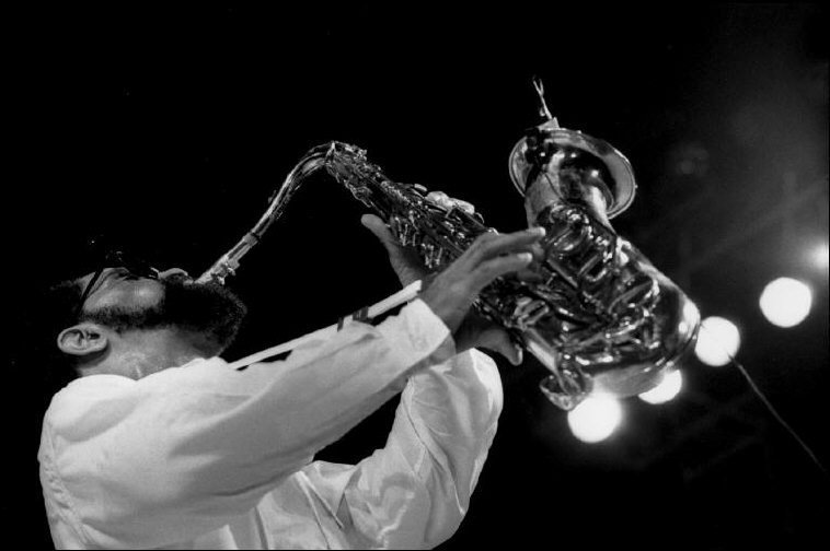 esimong's tweet photo. Sonny Rollins Quartet - Without a Song

https://t.co/ZFjphInNcZ

#Jazz #SonnyRollins https://t.co/3Xpn0ZJoZA