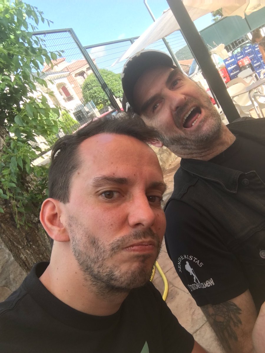 Frikimoler's tweet photo. Forza atleti y na más 😆 https://t.co/f5eGbSRx5v