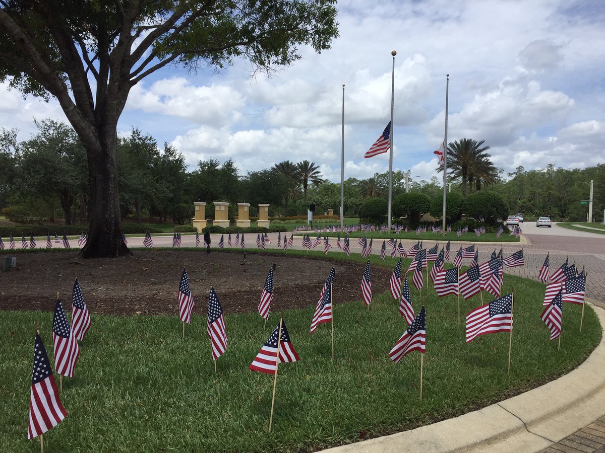 Nice to be part of a community that really celebrates Memorial Day.   4,500 U.S. flags posted by volunteers.  #PelicanPreserveAwesome