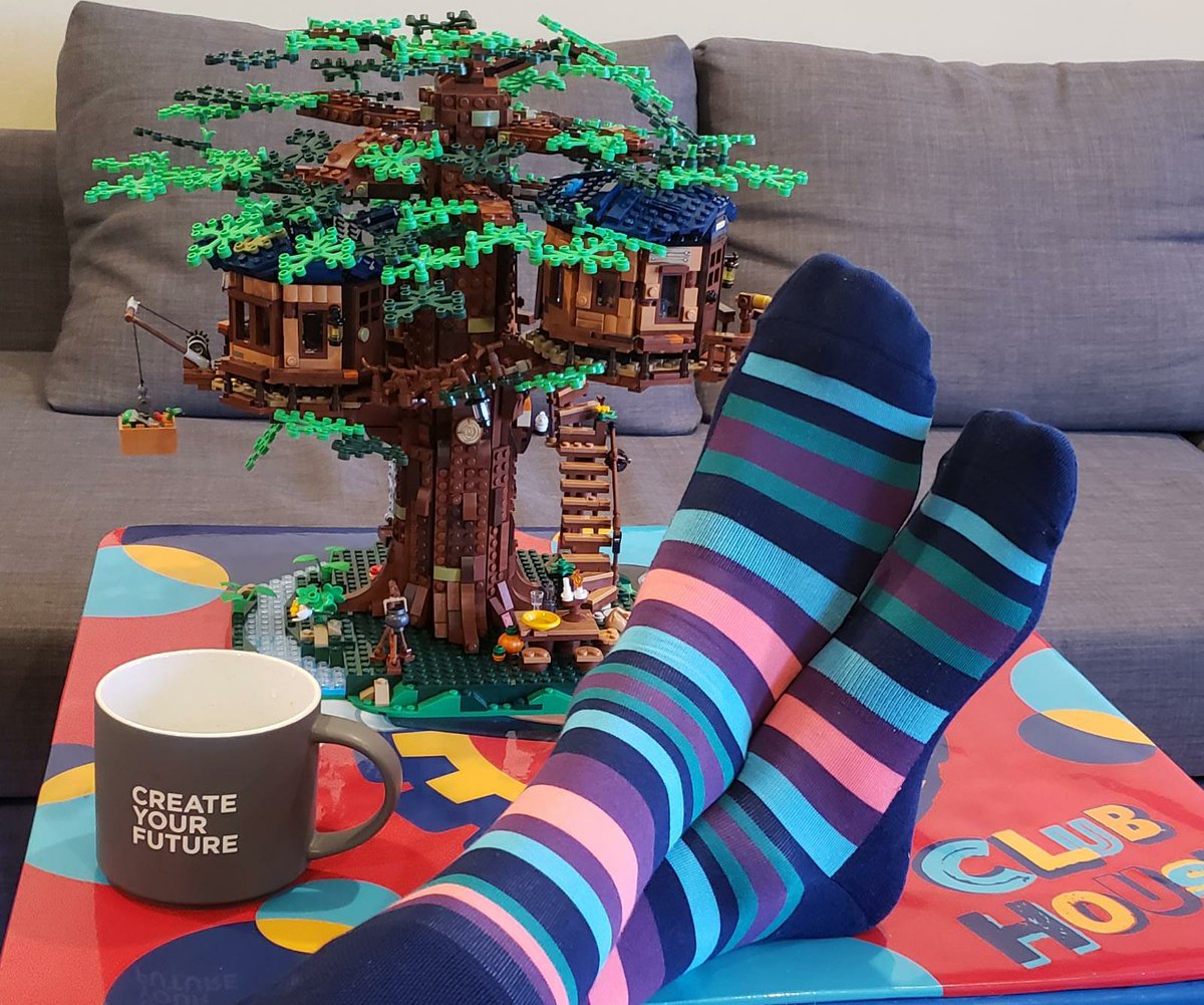 RyanPatelGlobal's tweet image. #SockSaturday - Team Project #Lego Treehouse🌳🏡 💪🧦