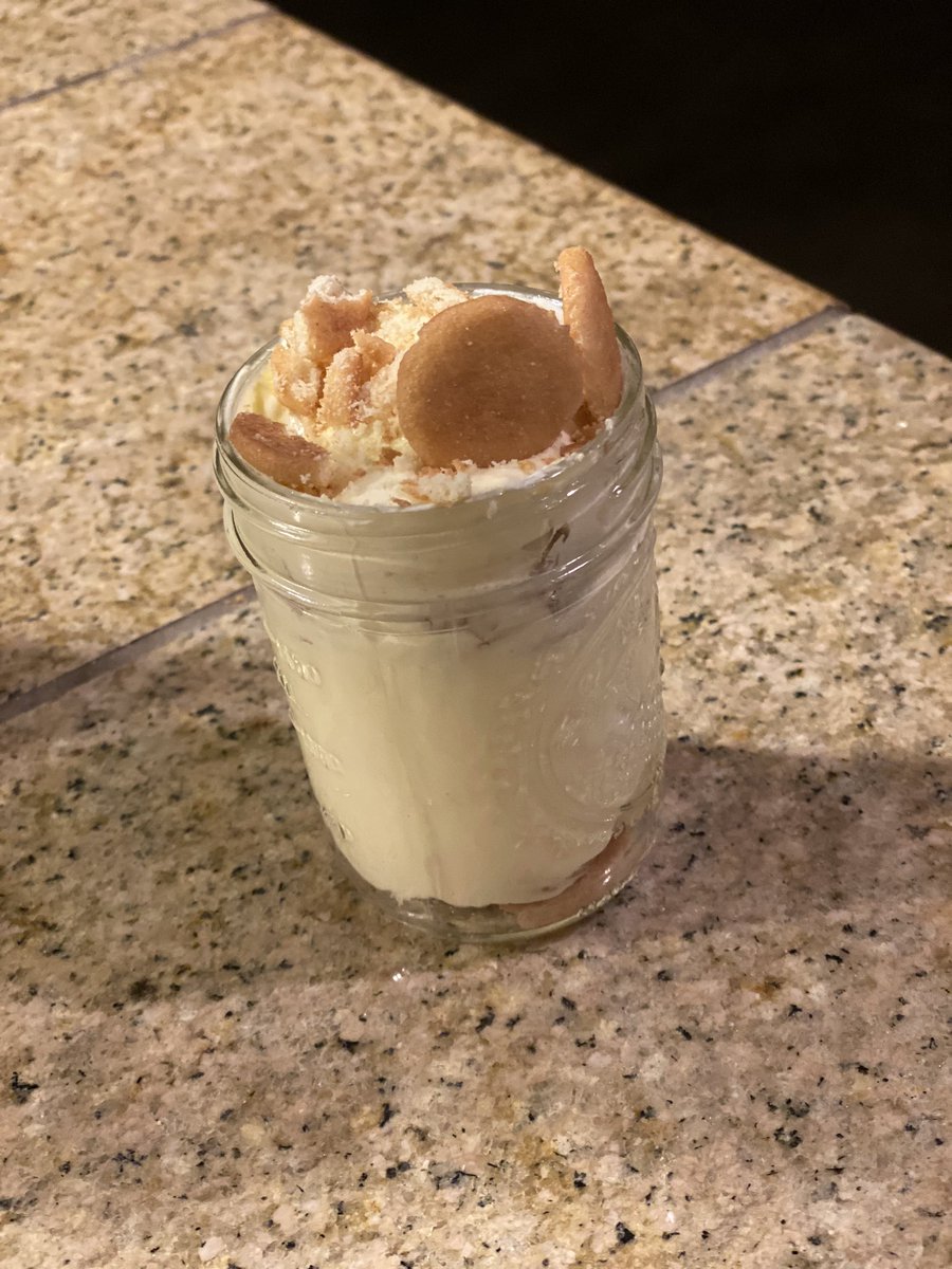 kyrakardashian_'s tweet photo. Y’all like y’alls banana pudding with or without bananas? Personally, I like mine without 🥴😂 Either way it go, I got em both! #southernnotstate https://t.co/v6JQbKzbjx