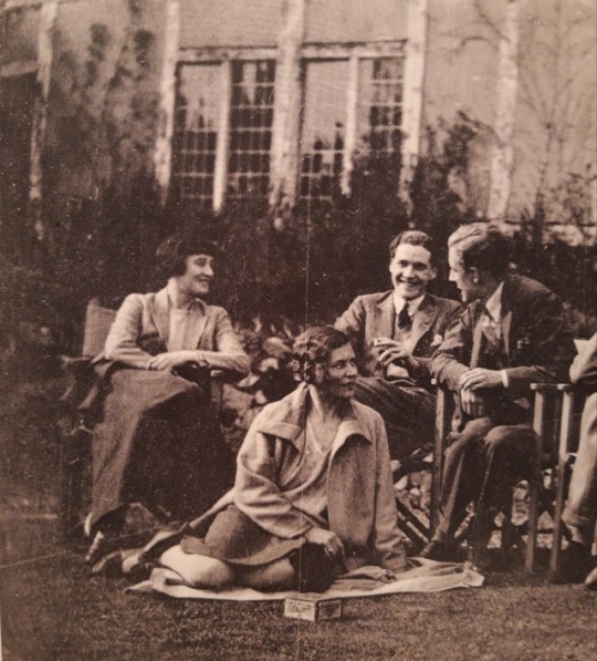 day 9 : valerie taylorenglish stage actress, known for her role in berkeley square which she also performed on broadway and later on film she entertained strong connections with members of the bloomsbury group (clive bell) and had an affair with vita sackville-west