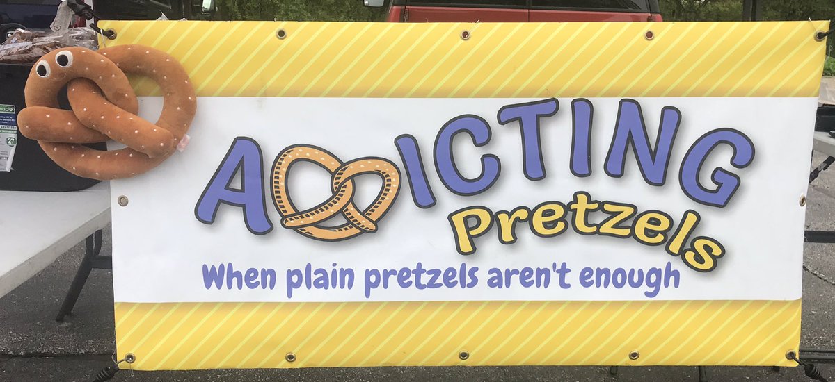 AddictPretzels's tweet photo. It’s SATURDAY!! That means the @WaukeshaMarket is in full swing!! Come on down til noon. There are more vendors this week including Scrima's Pizza! Yay breakfast pizza!!! 

#AddictingPretzels
#KnottyAdventures
#MemorialDayWeekend
#BreakfastPizza
#Yumm https://t.co/PH3uTTaP2H