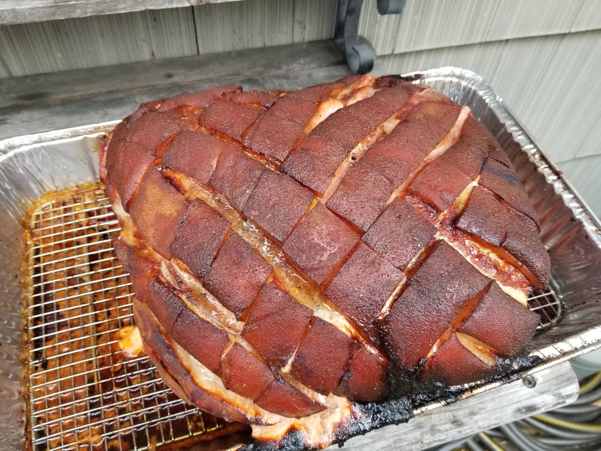 morningwoodbbq's tweet photo. 12 hours in and its 160⁰, time to wrap!  #bbq #bbqlife #ham #freshham https://t.co/TWJE3MOVHS