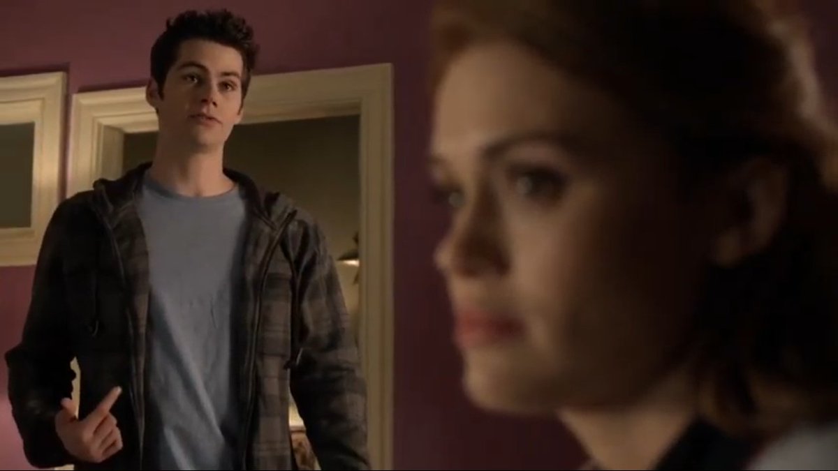       3×03Stiles: "Maybe my face just has, like, a naturally interrogatory     exp... expression."Lydia: "Well, your interrogatory expression is getting on my        nerves."          