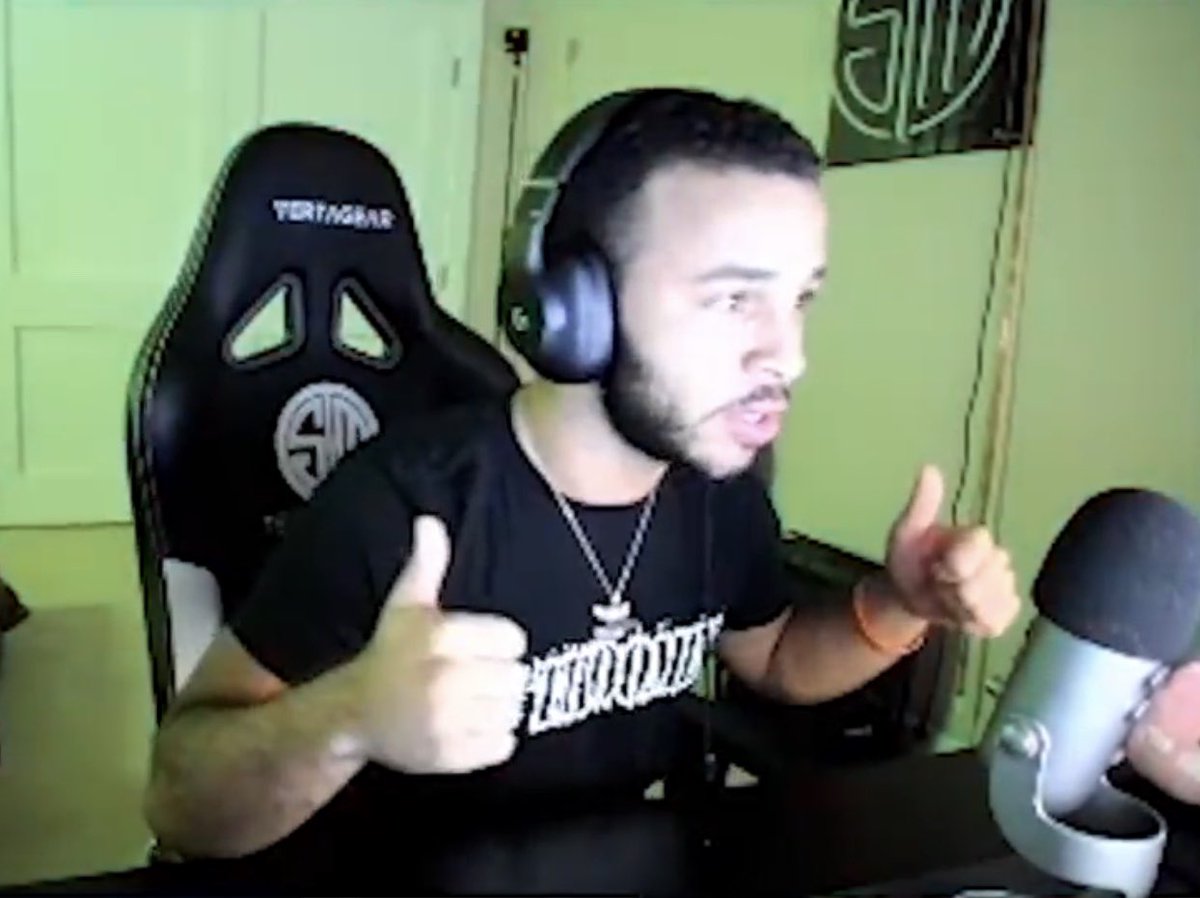 TempLab2's tweet photo. @TSM_Hamlinz HAPPY BIRTHDAY 🎊🎈🎂🎉🎁. We miss our favorite streamer. Enjoy bro &amp; we love ya. WE THOOOOOMIN!!!! https://t.co/xxkaOM1NWH