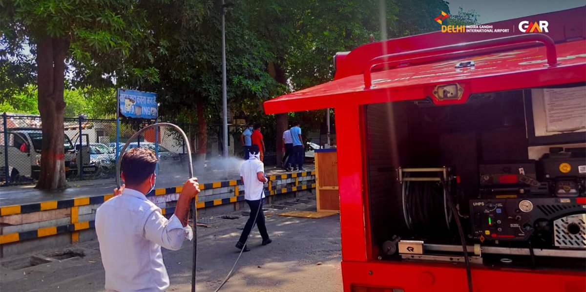 DelhiAirport's tweet photo. We’re following all preventive measures related to the spread of COVID19 by sanitizing every nook and corner. #IndiaFightsCorona #WorkFromHub #StaySafe https://t.co/6Pyih78iVq