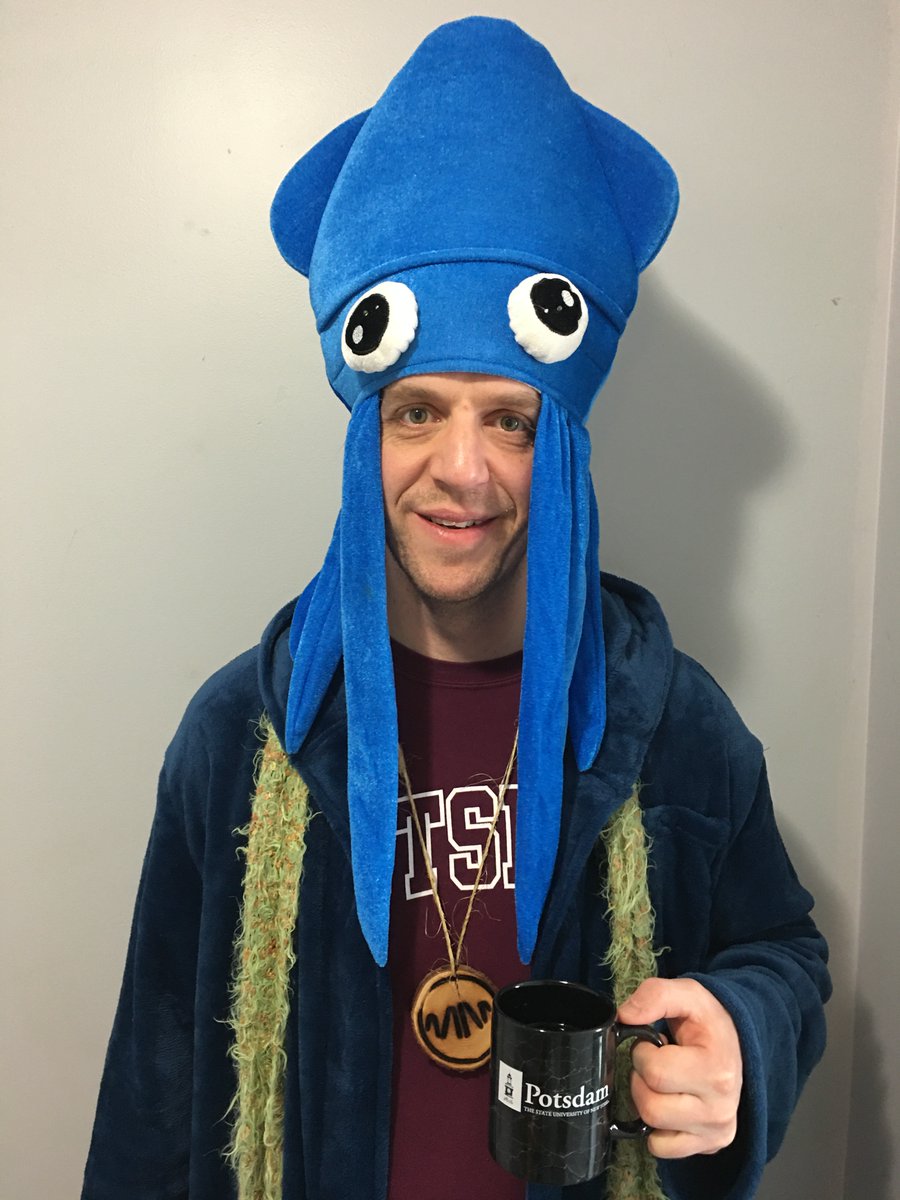 my fancy regalia is trapped in my office, so this is the best we can do for today's <a href="/SUNYPotsdam1816/">SUNY Potsdam</a> virtual Commencement.  GRADUATING SENIORS, LET'S DO THIS #SUNYPotsdamGrad #PotsdamProud