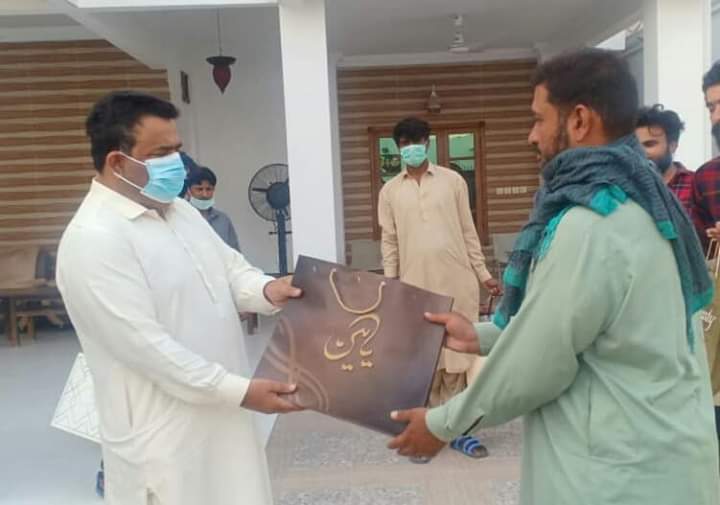Allahwasayo_B's tweet photo. 3rd Drive CM Sindh Advisor @NawabAliWassan Distributed #Eid_Cloth to Poor families, at Khairpur Mirs,
@BBhuttoZardari @BakhtawarBZ @AseefaBZ https://t.co/lc8QQpe0ml