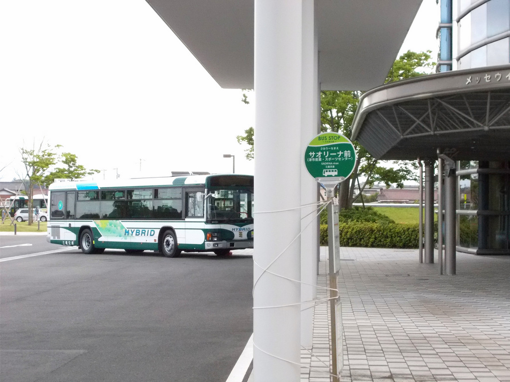 ネオロマ聖地訪問 V Twitter 地元紹介 三重 県津市のスポーツ施設 サオリーナです 現役時代にオリンピックほか多くの大会で金メダルを獲得したレスリングの吉田沙保里選手にちなんで その名がつけられた体育館です 別棟のメッセウイング 三重や三重武道館とともに ネオロマ聖地訪問 V Twitter 地元紹介 三重 県津市のスポーツ施設 サオリーナです 現役時代にオリンピックほか多くの大会で金メダルを獲得したレスリングの吉田沙保里選手にちなんで その名がつけられた体育館です 別棟のメッセウイング 三重や三重武道館とともに