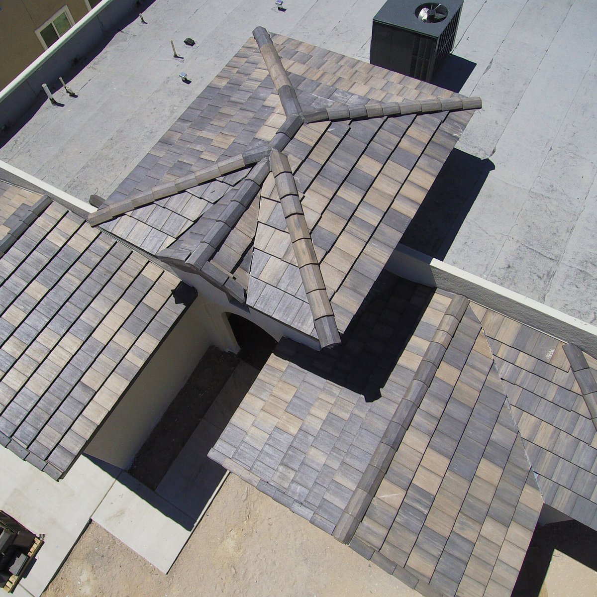 ICONHomeForGood's tweet photo. Look at these GORGEOUS roof tiles! Although tile is more expensive than shingles, usually at least double the price, the life expectancy of tile ends up being about double that of shingles, so it works out to be about even. Enter at: https://t.co/eeAqX7vuUy https://t.co/krz5yeFdzN