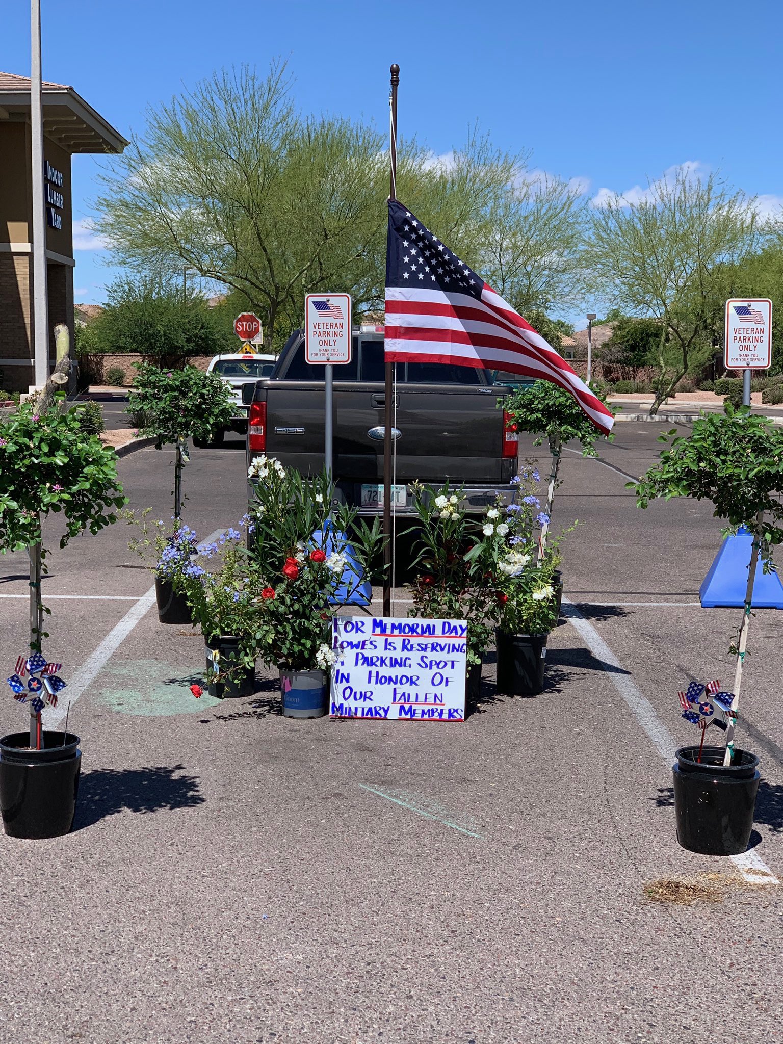 lowes memorial day