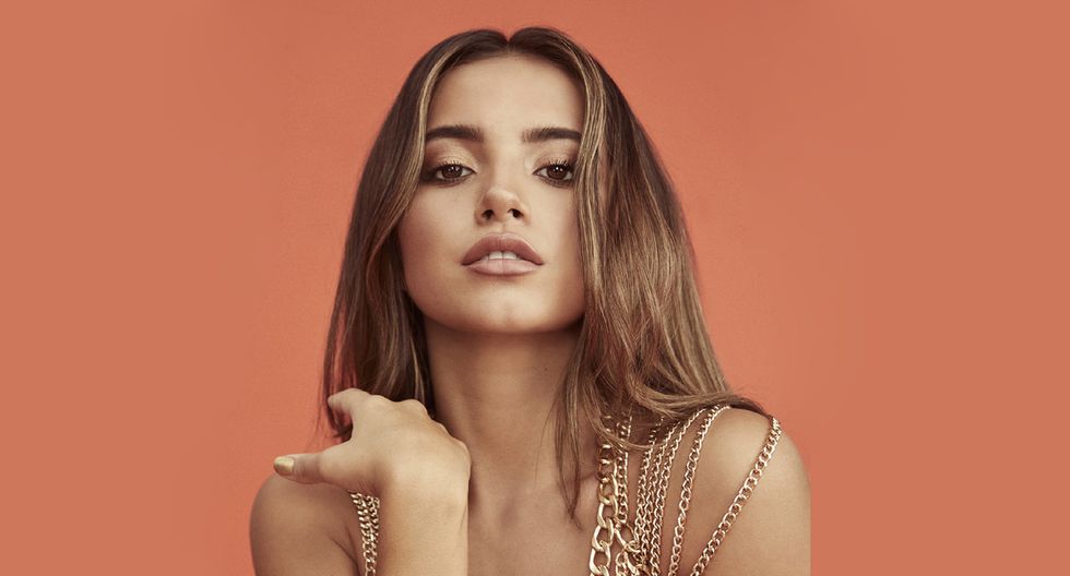 Luces_ECpe's tweet photo. Conversamos con @IsabelaMerced sobre #TheBetterHalfOfMe, su primer  EP, que incluye una canción inspirada en el #ToroMata (vía @melvynarce)  ►https://t.co/uNQ6TD4iB8 https://t.co/hD1u2wUm3C