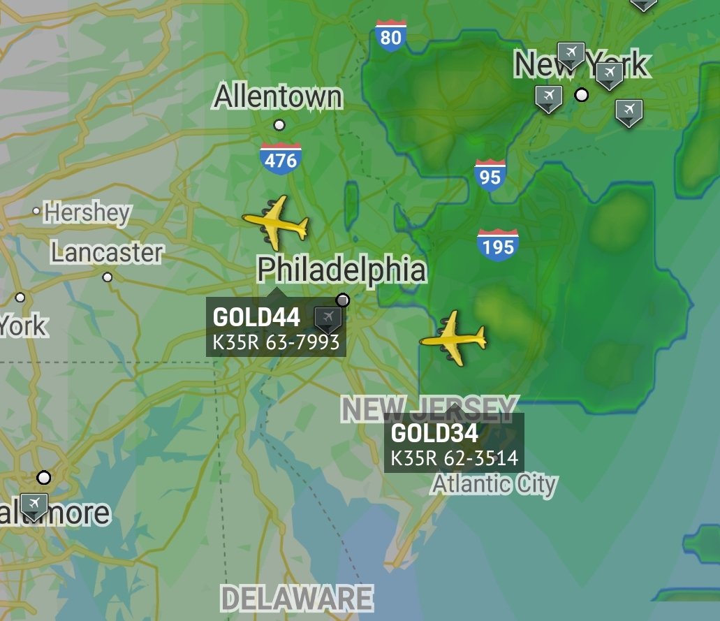 is_keelu's tweet photo. USAF
Boeing KC-135R Stratotanker
#GOLD44 63-7993 #Pennsylvania
#GOLD34 62-3514 #NewJersey https://t.co/AgL67XiR8U